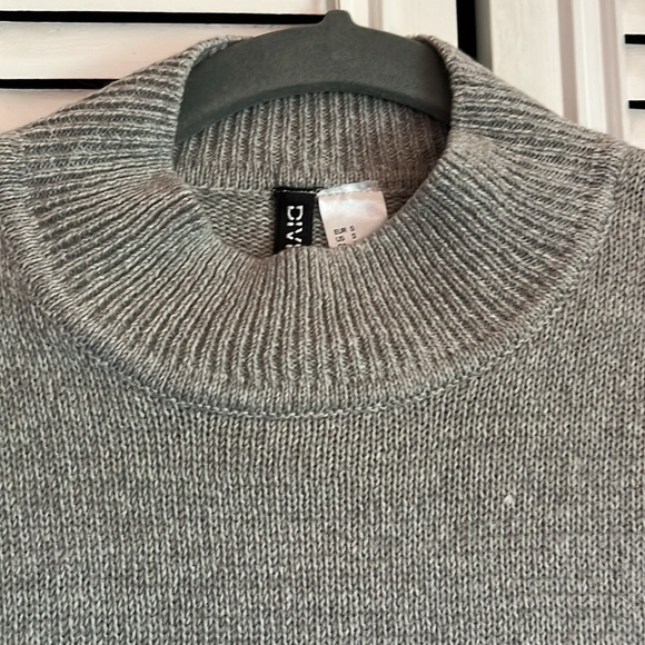 H&M Grey sweatshirt - Picture 4 of 6